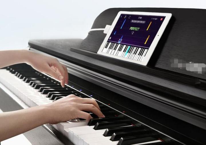 一秒學會彈琴、還可以打游戲、跟鋼琴聊天 | 快樂學琴、快速學琴成真_科技_網